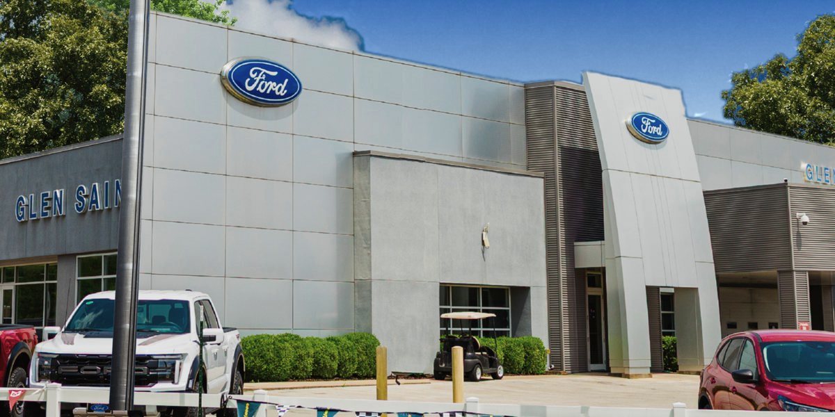 Glen Sain Ford dealership exterior in Paragould, Arkansas